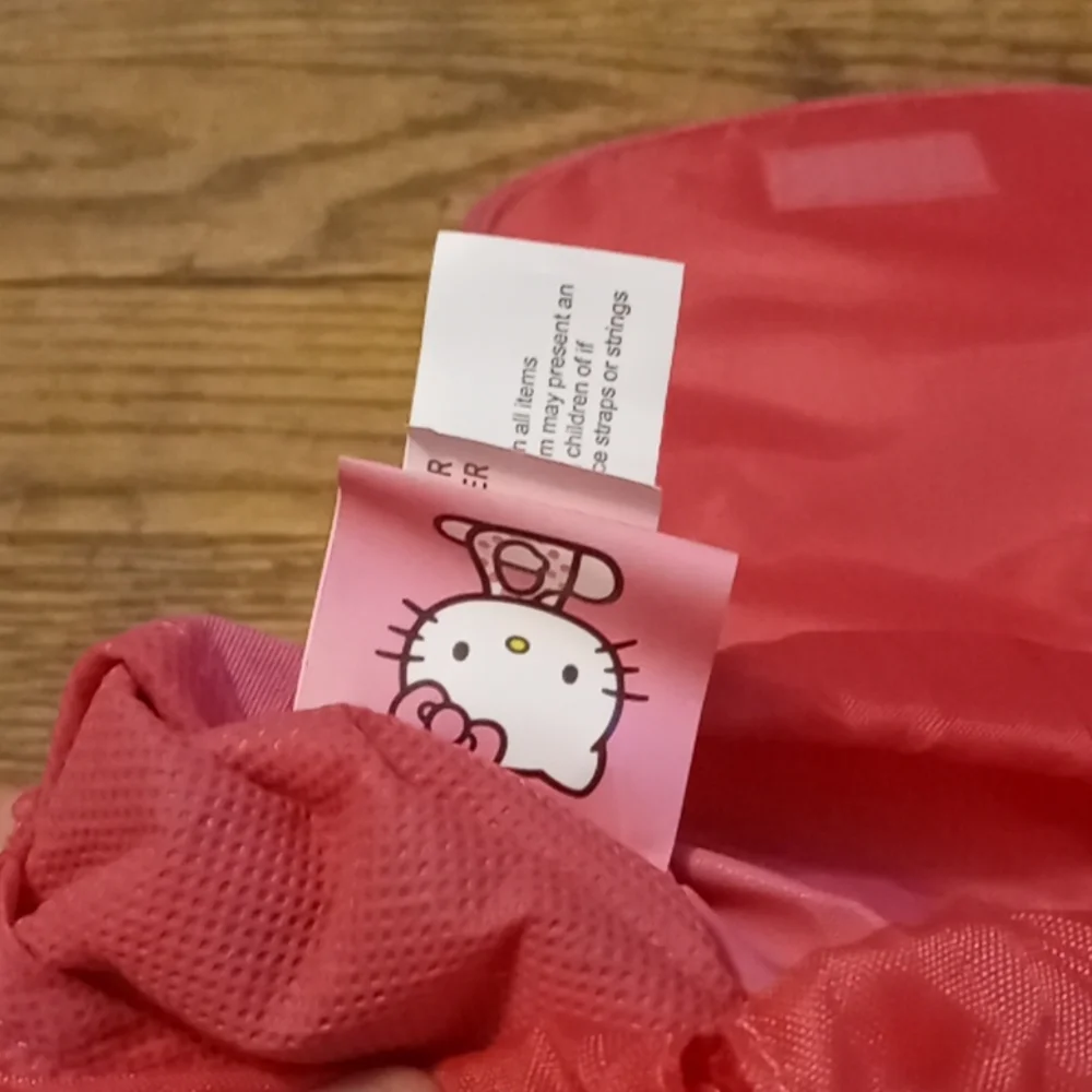 Hello Kitty - Picture 4 of 4
